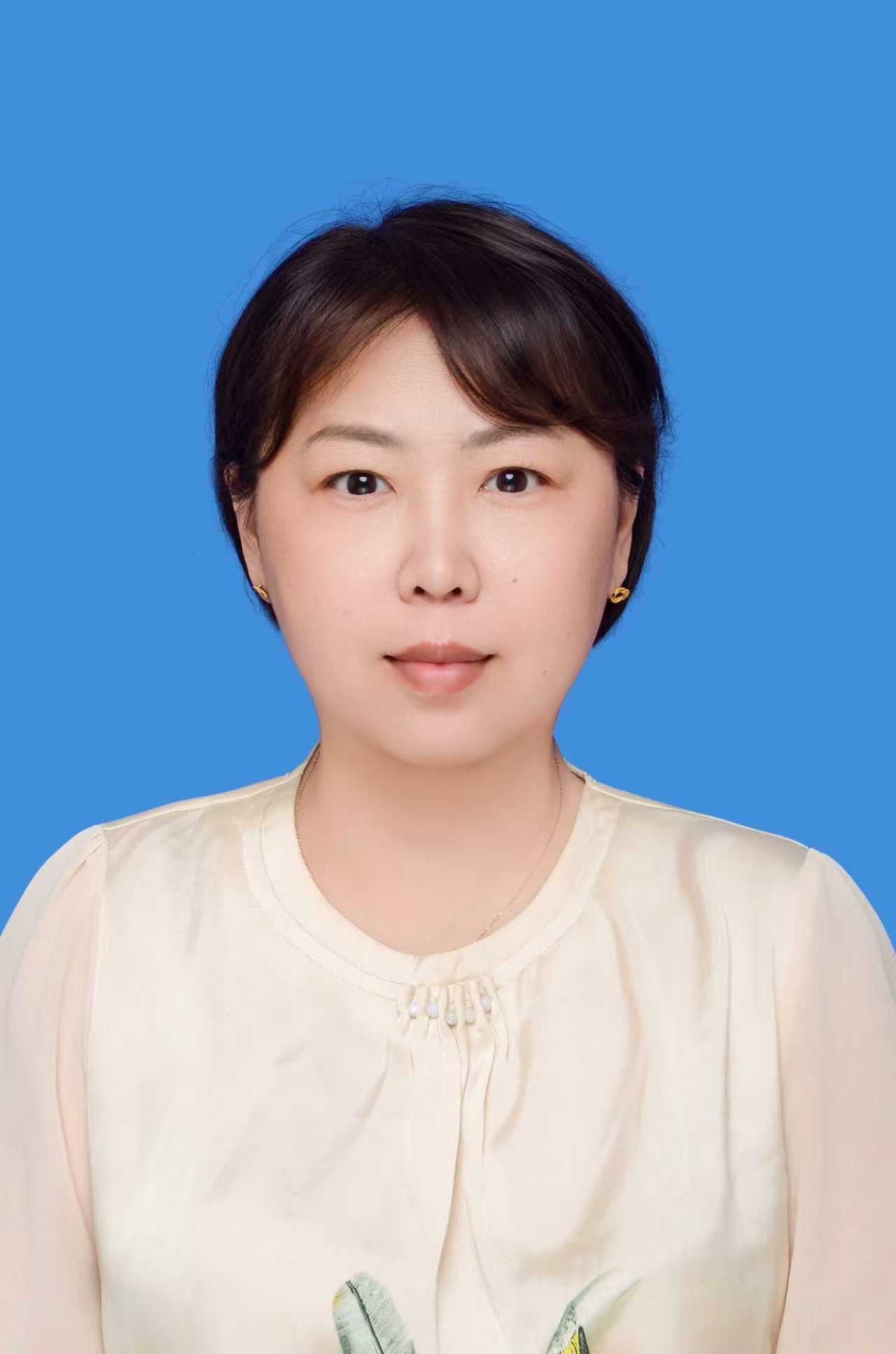 【教研室主任】周蕊